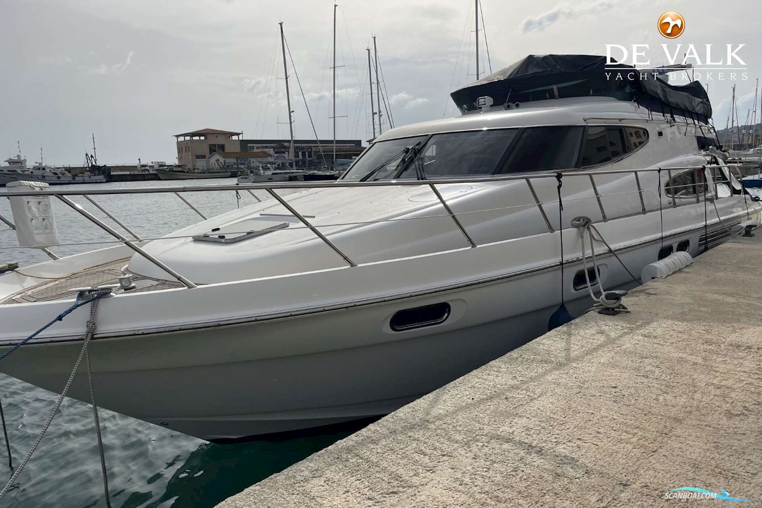 Sealine T51 Motor Yacht