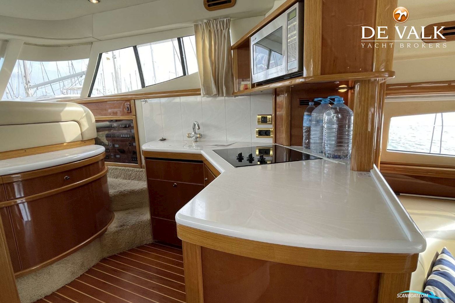 Sealine T51 Motor Yacht