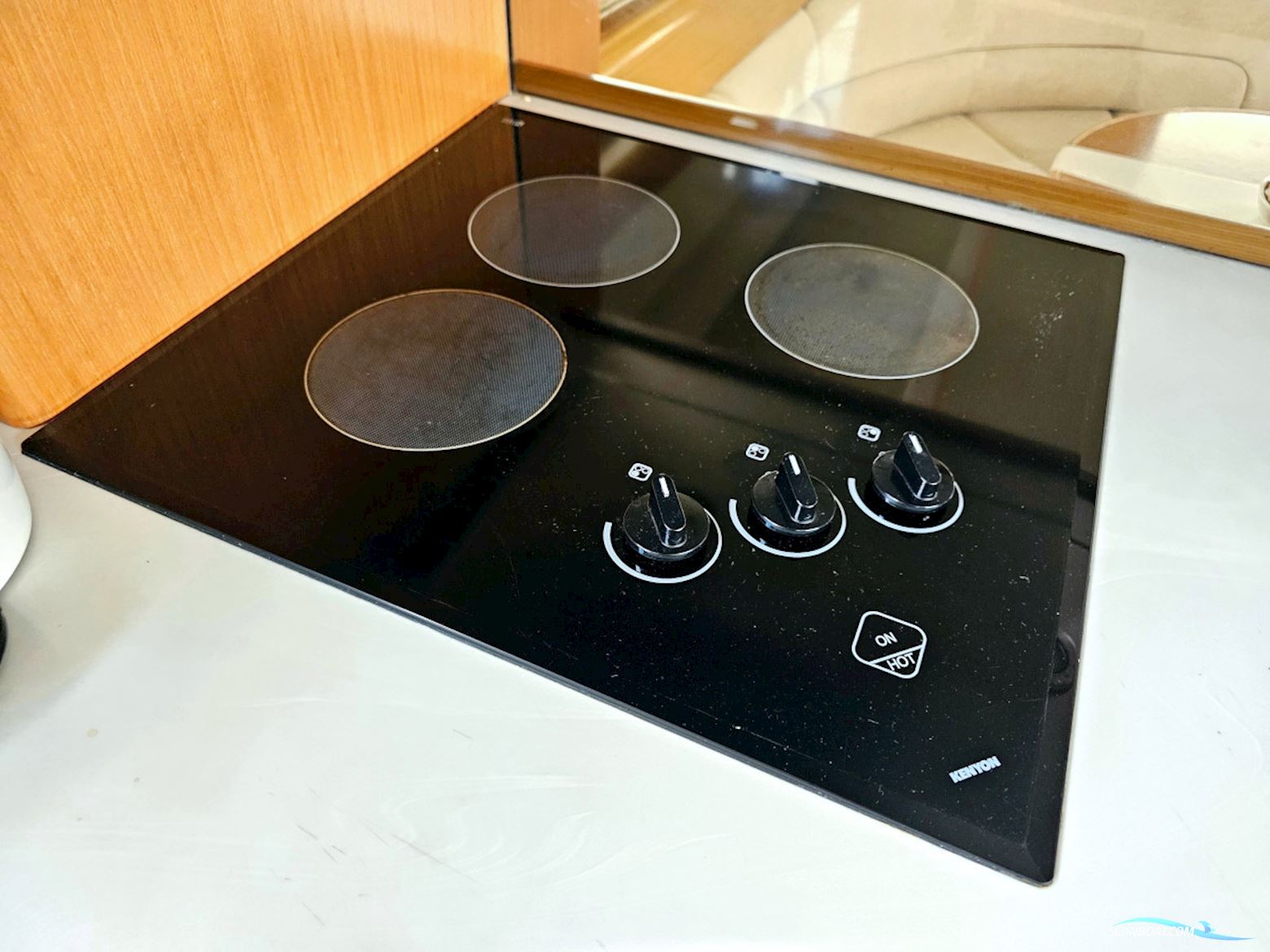 Sealine T51 Volvo Penta Tamd 122P Edc