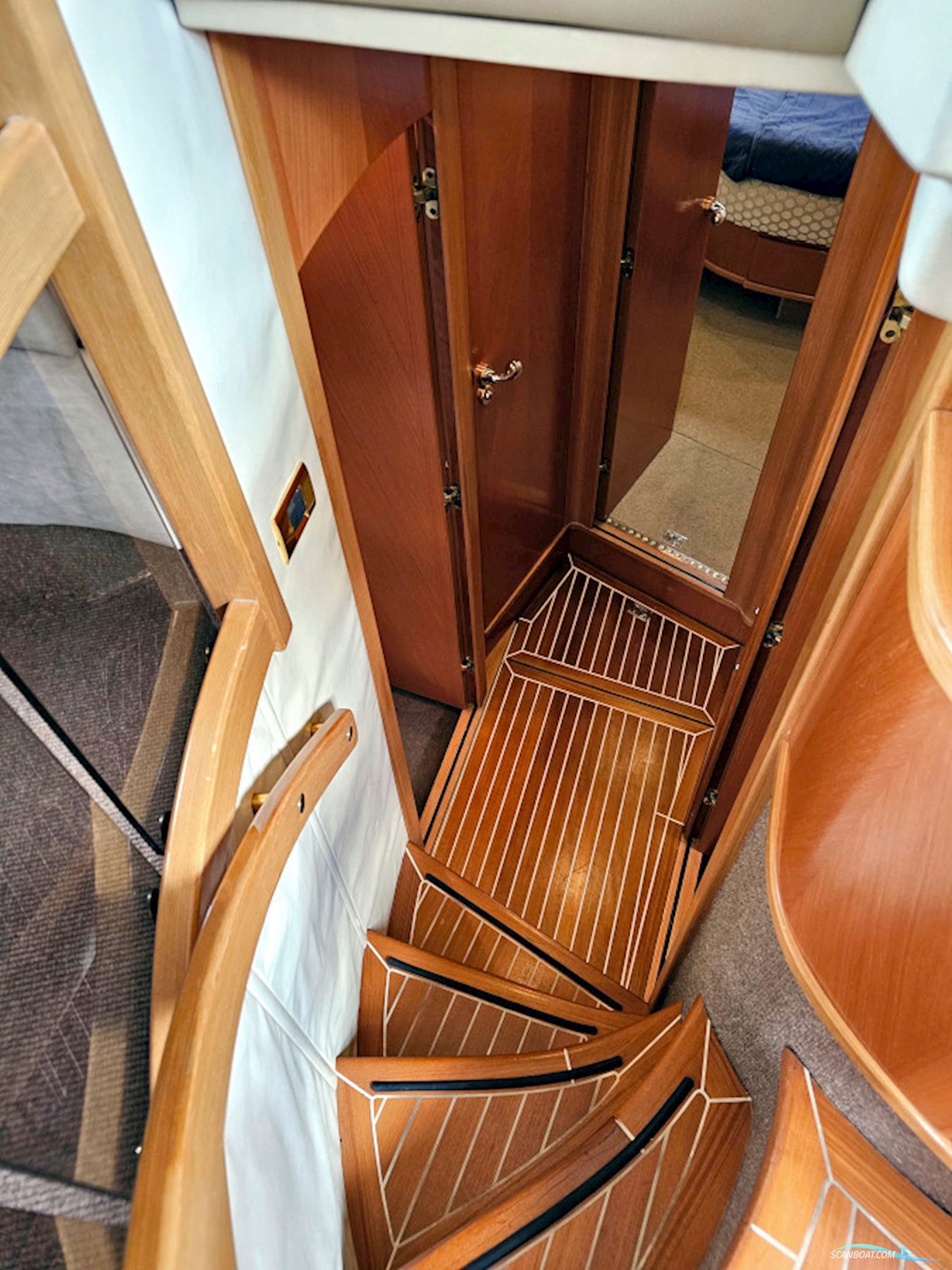 Sealine T51 Volvo Penta Tamd 122P Edc