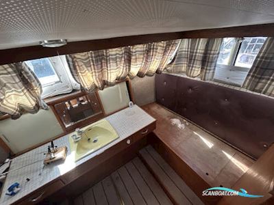 Seamaster 30 Motorboat 1979, with Thornycroft engine, United Kingdom