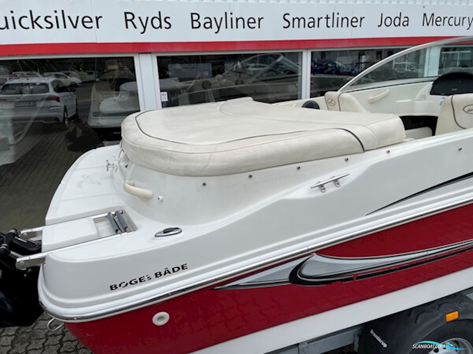 Searay 175 Sport Bowrider Med 135 hk Mercruiser 3,0L 4 Takt i/b