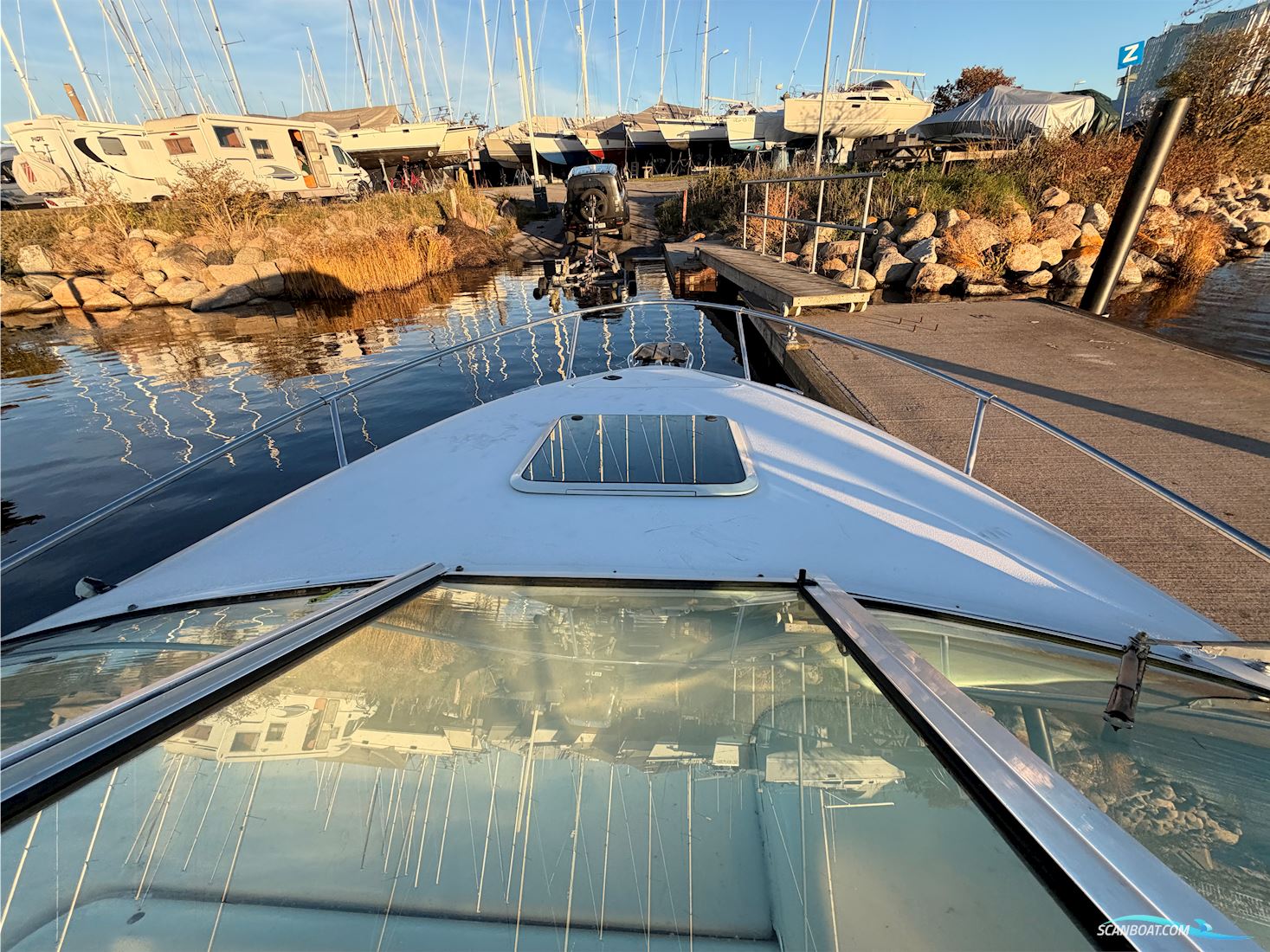 Searay 215 Express Cruiser