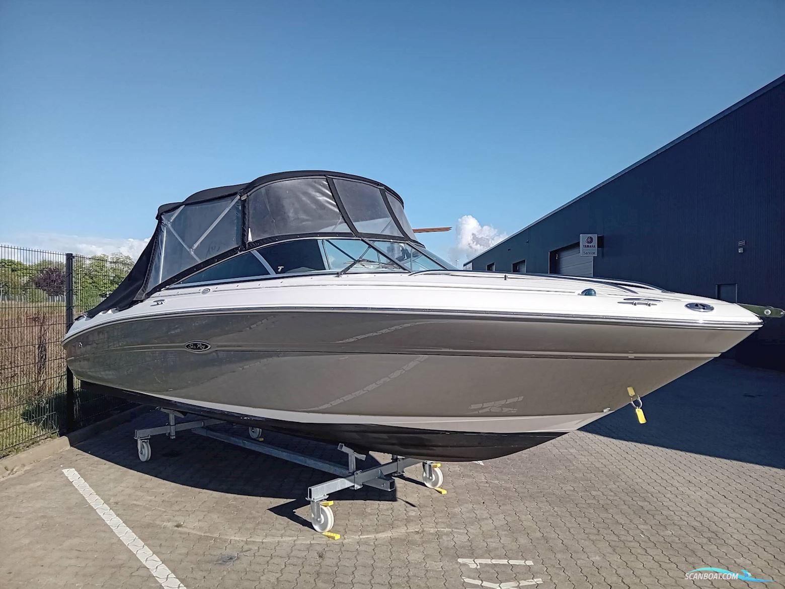 Searay 220 Sunsport m/ Mercruiser 4.3