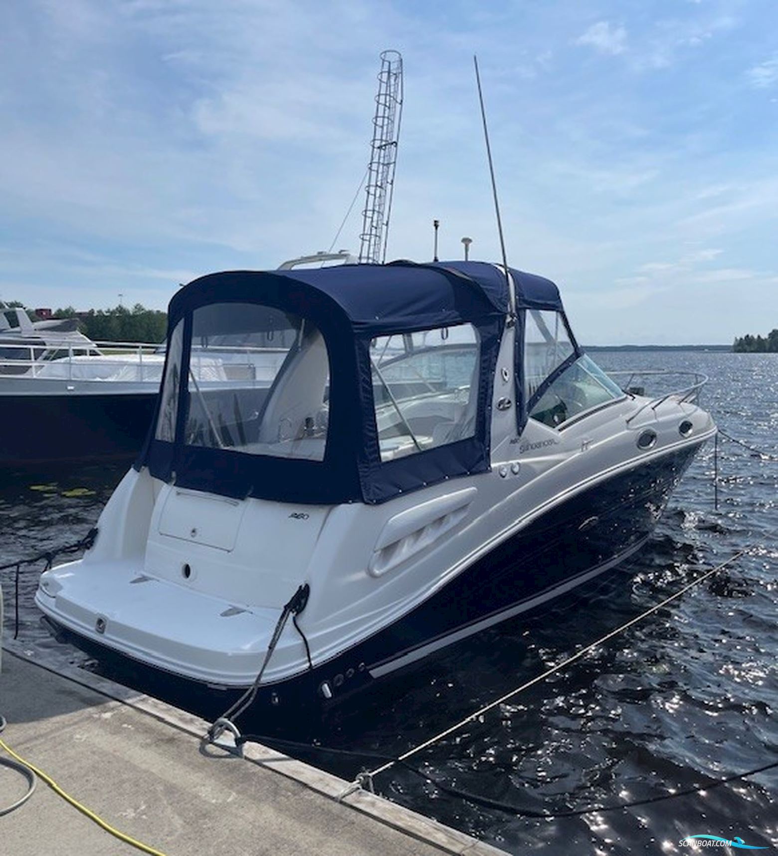 Searay Sundancer 260 Motorboat 2006, with Mercruiser  350 engine, Sweden