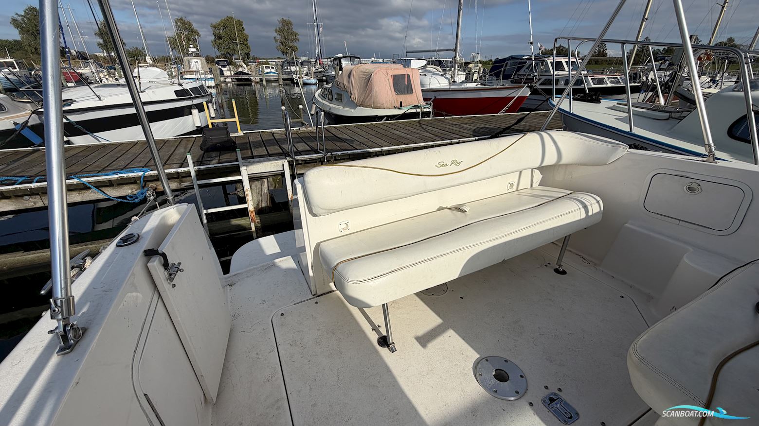 Searay Sundancer 260