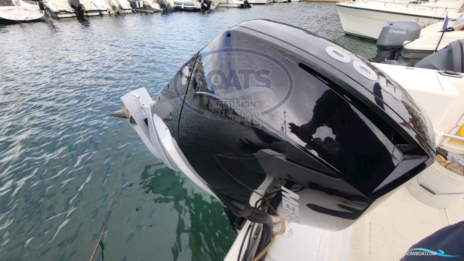 Seaswirl Striper 2600 OB