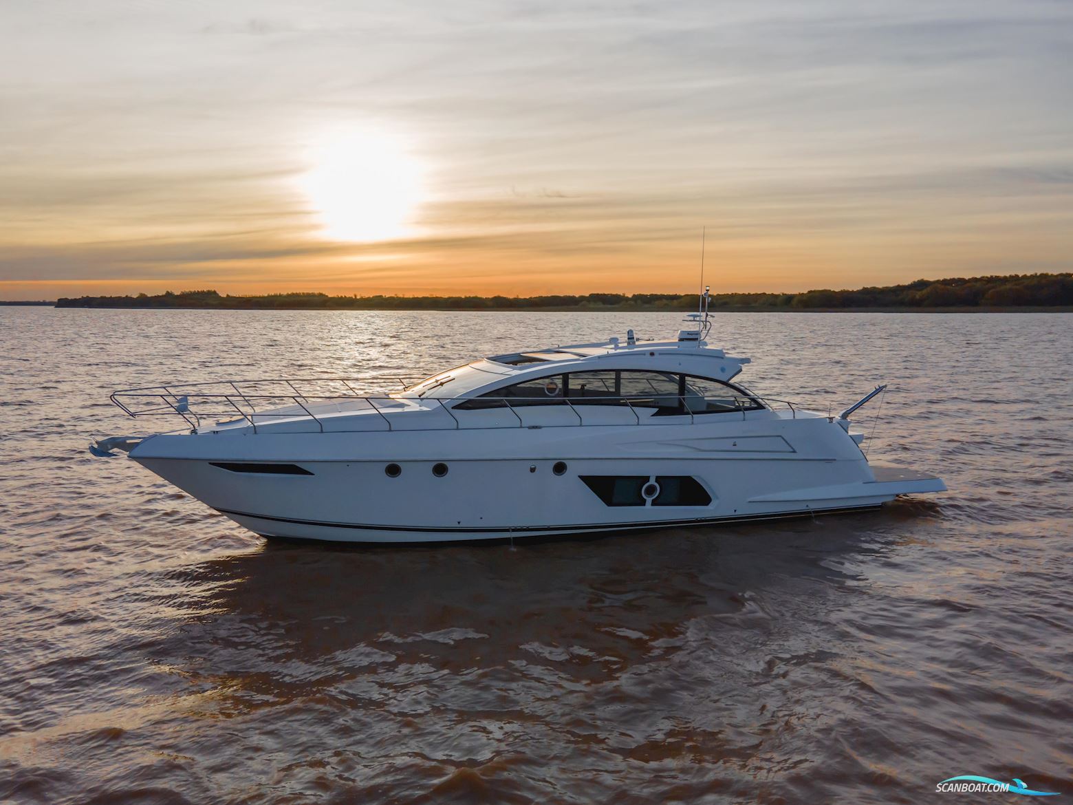 Segue 58 HT Motorboat 2027, with FPT engine, United Kingdom