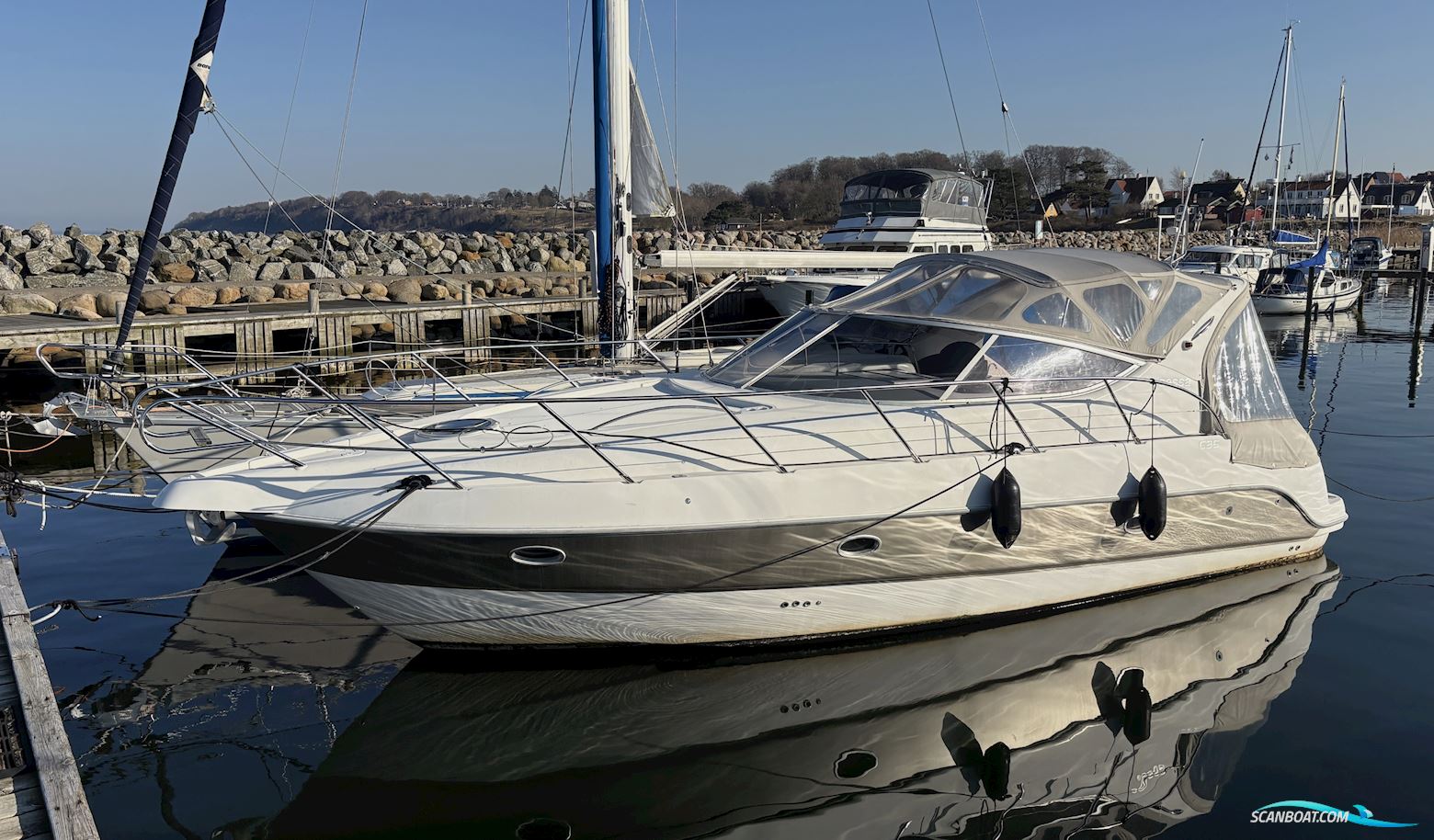 Sessa 35 Motorboat 2005, with Volvo Penta D4 engine, Denmark
