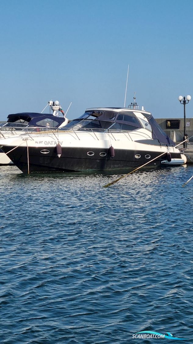 Sessa C42 HT Motorboat 2007, with Volvo Penta engine, Bulgaria