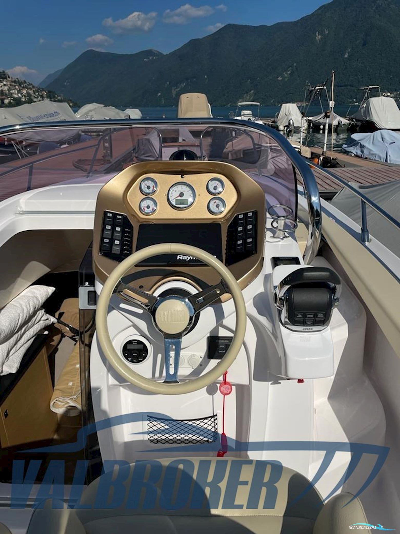 Sessa Marine Key Largo 24