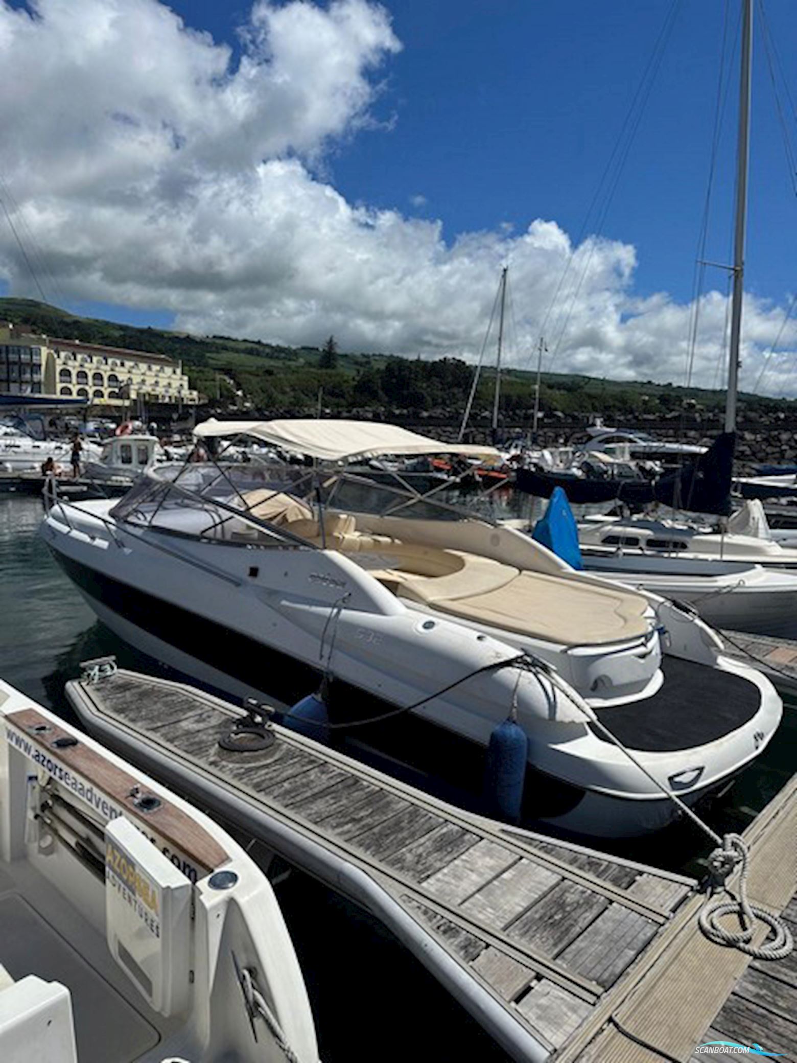 Sessa S32 Motorboat 2008, with Volvo Penta engine, Portugal