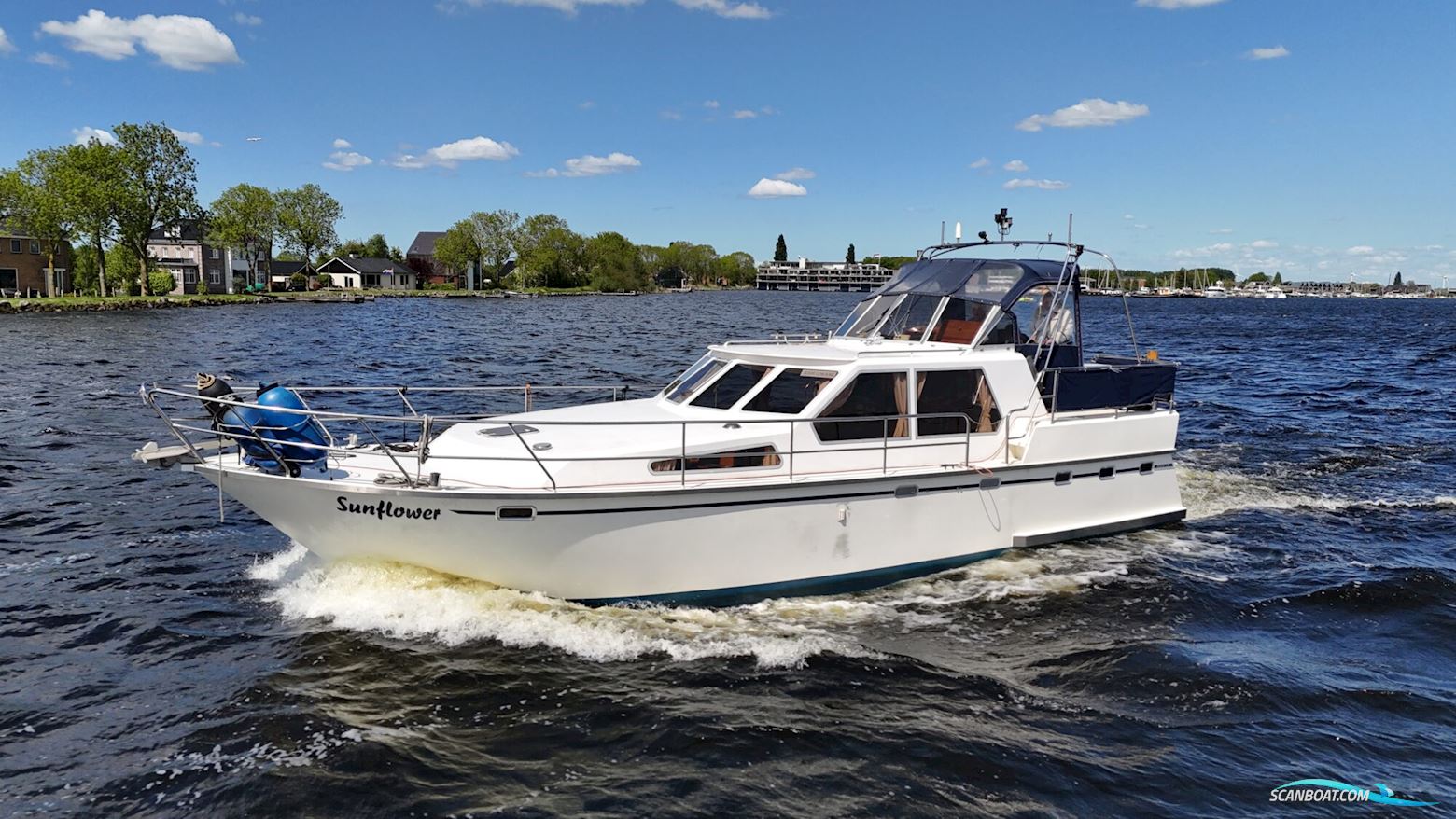 Shogun 42 AK Cabrio Motorboat 2000, with Vetus Deutz engine, The Netherlands