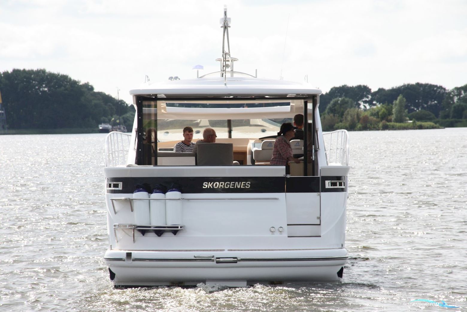 Skorgenes Bahama 42