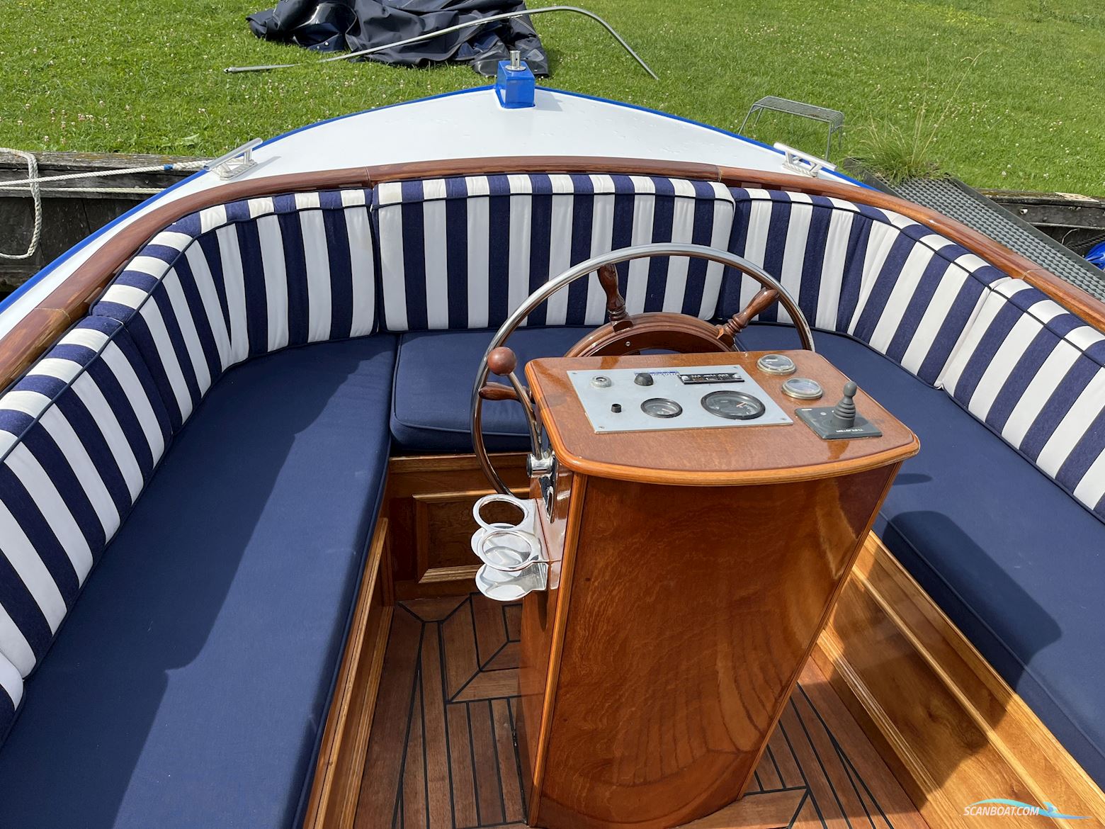 Sloep Van Seinen ( 200 Uur) Sloep Van Seinen ( 200 Uur) Marine 800