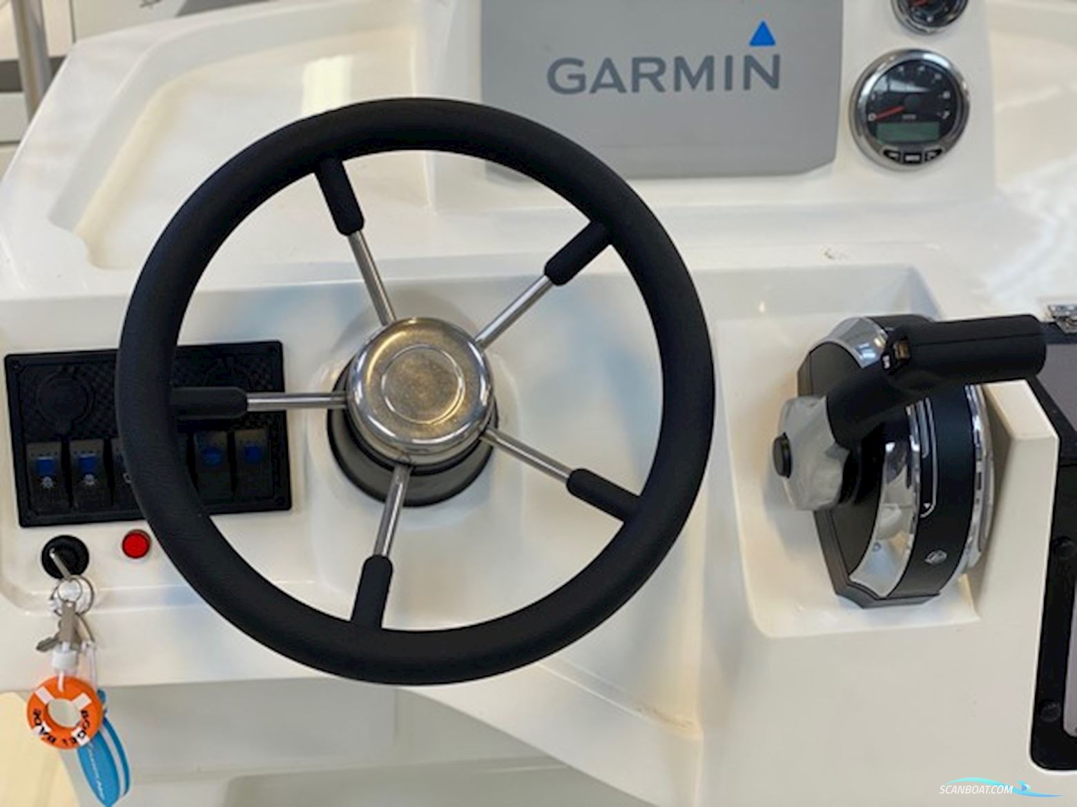 Smartliner CC Center Console 22 med Mercury F150 EXLPT-EFI ProXS - Udstyr