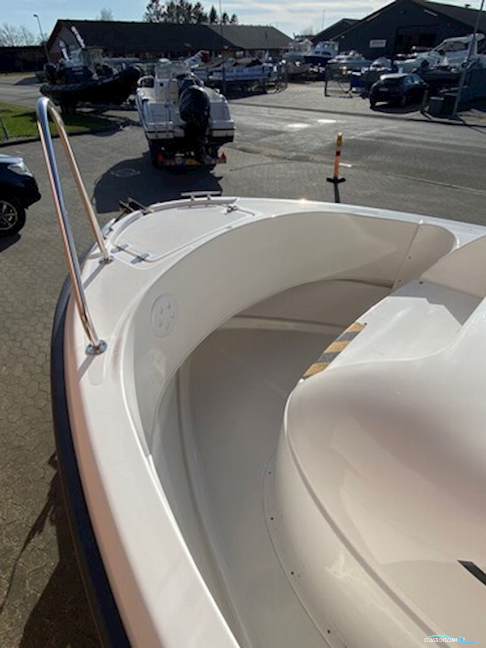 Smartliner Fisher 19 m/Mercury F80 hk EFI 4-takt - kun sejlet 10 T ! 