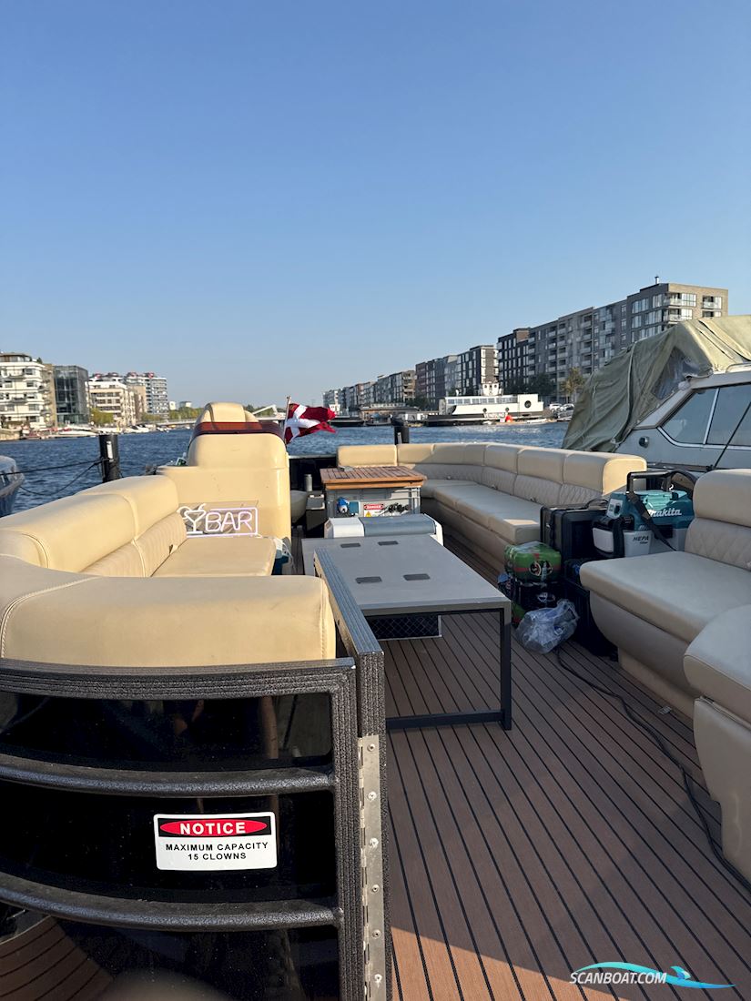 Smartliner ponton partybåd sofa