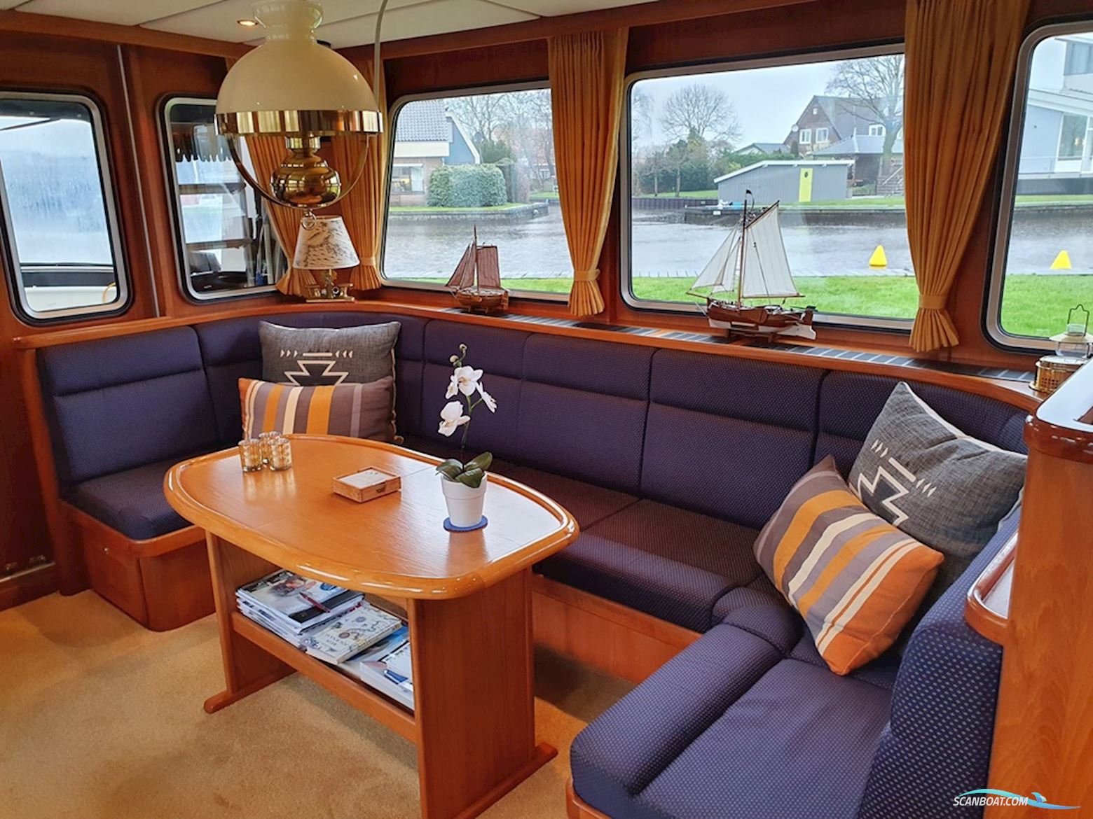 Smelne Salon Vlet 1485