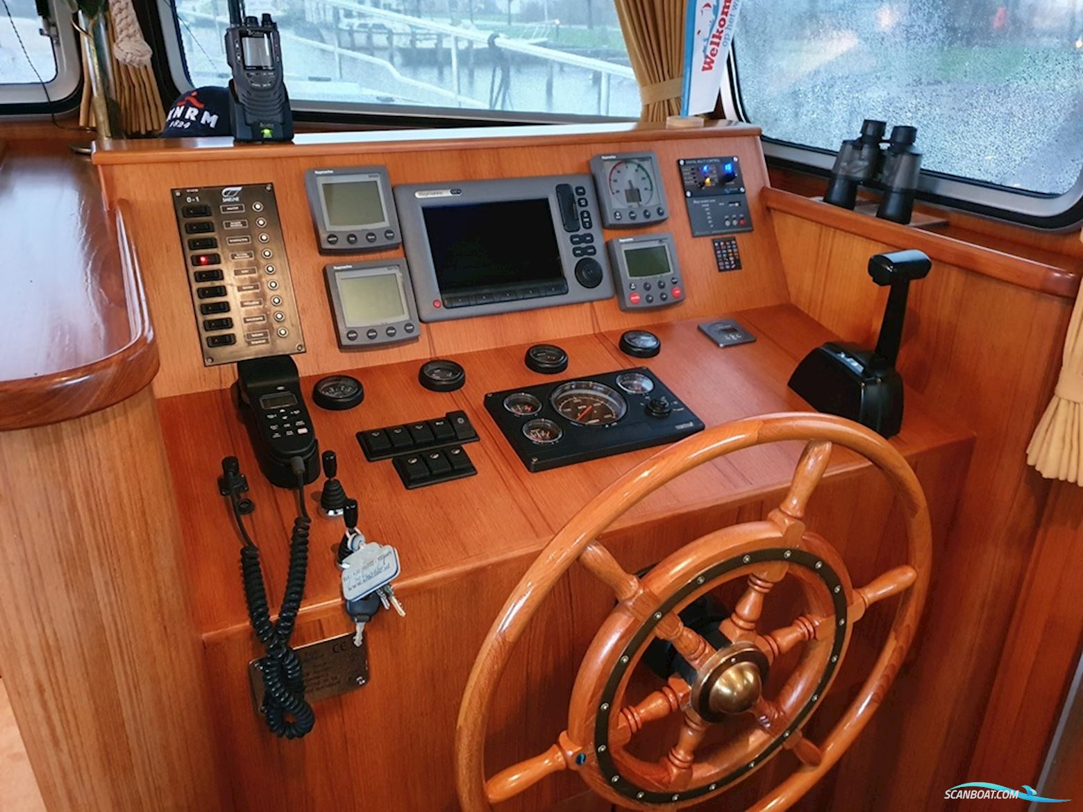 Smelne Salon Vlet 1485