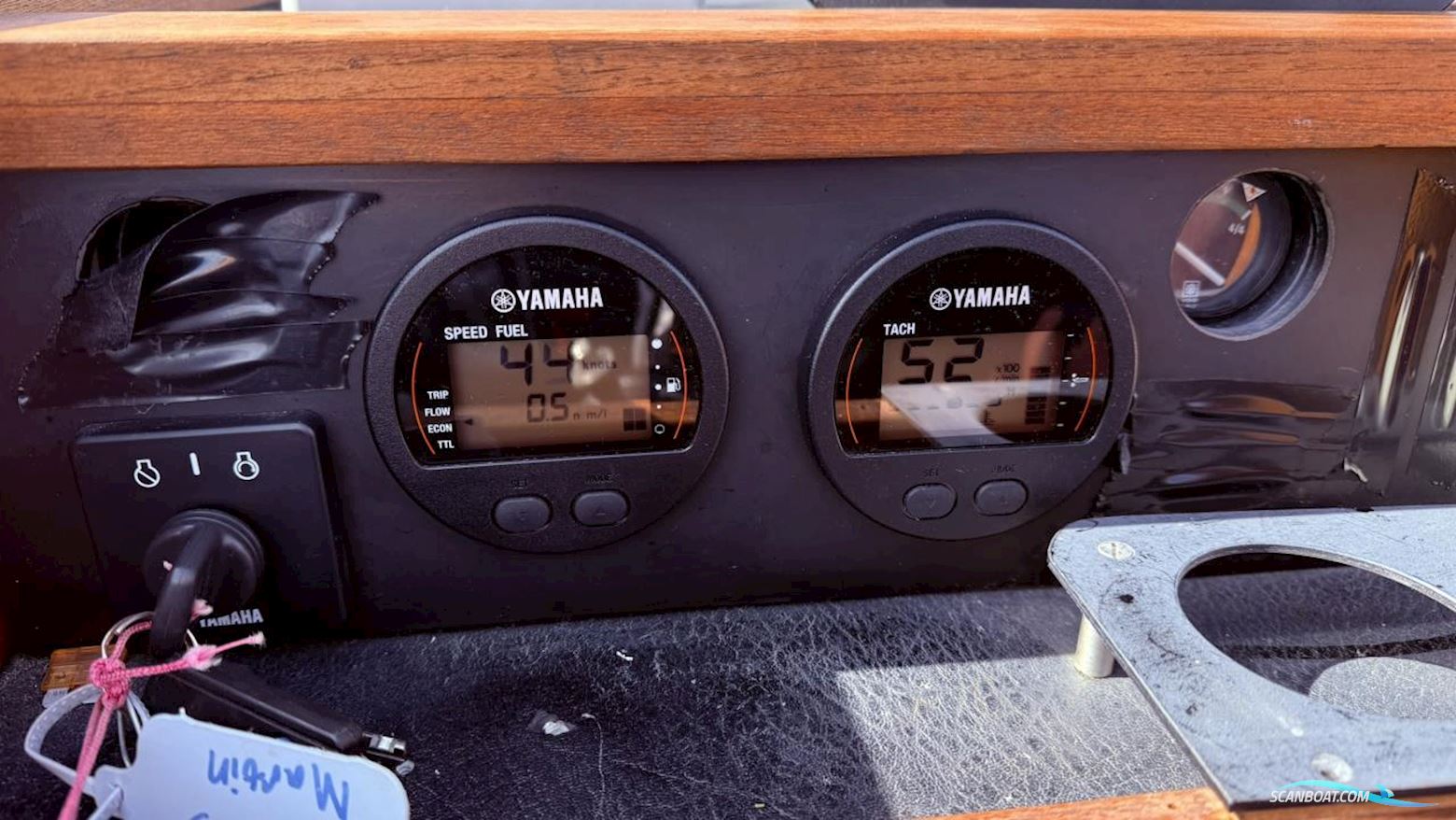 Smuggler 24 Utombordare