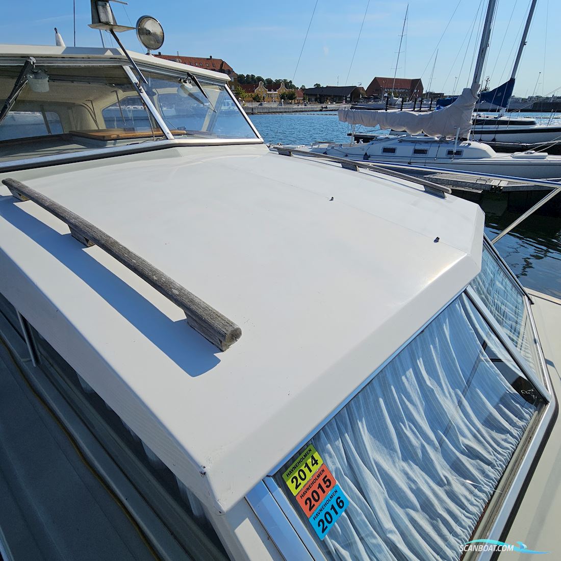 SOLGT - Coronet De Luxe 24 Cabin, Special Kun nu i April Nyere Mercury Motor