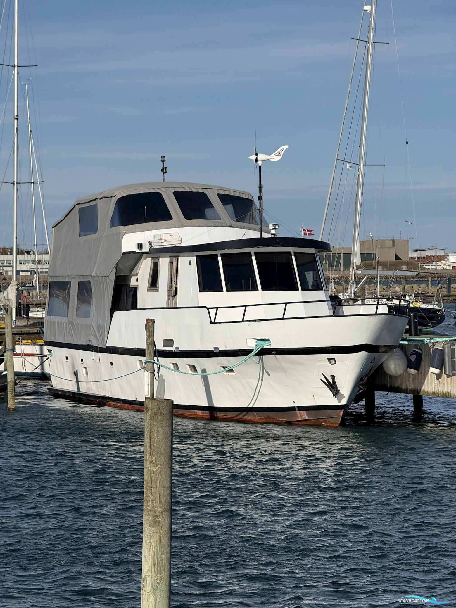 Stålskibet_Triton_52-1981 Motorboat 1980, with 2 x Hanomag-6Cyl. 240hk engine, Denmark