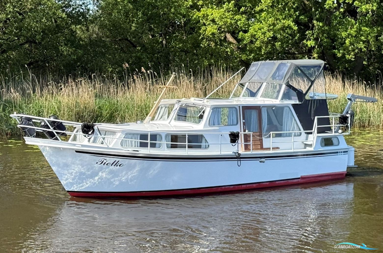 Stabila 1000 Motorboat 1980, with Peugeot engine, The Netherlands
