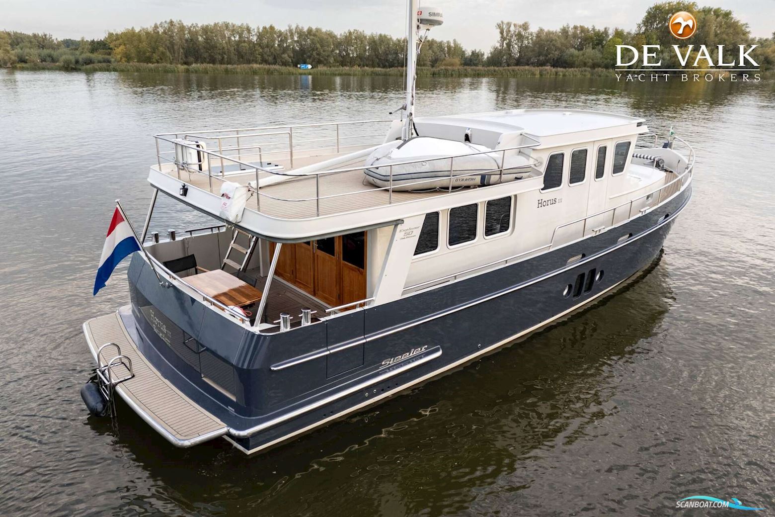 Steeler Explorer 50 Pilothouse
