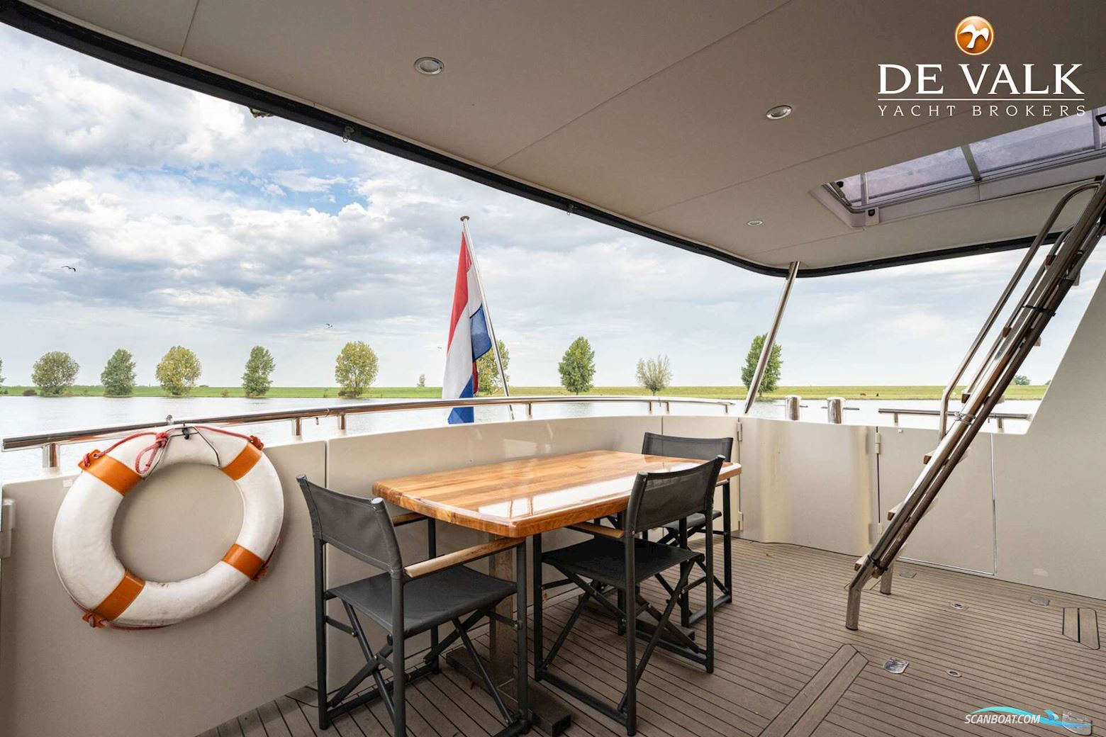 Steeler Explorer 50 Pilothouse