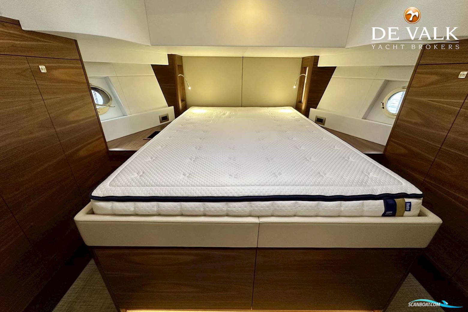 Steeler Explorer 50 Pilothouse