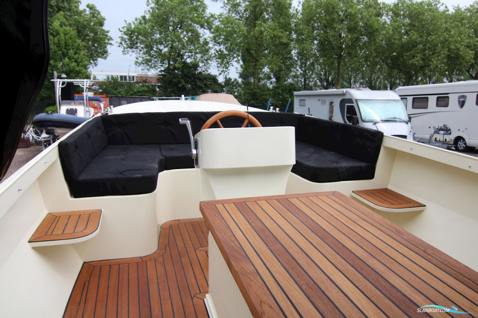 Steilsteven Sloep Unique 720