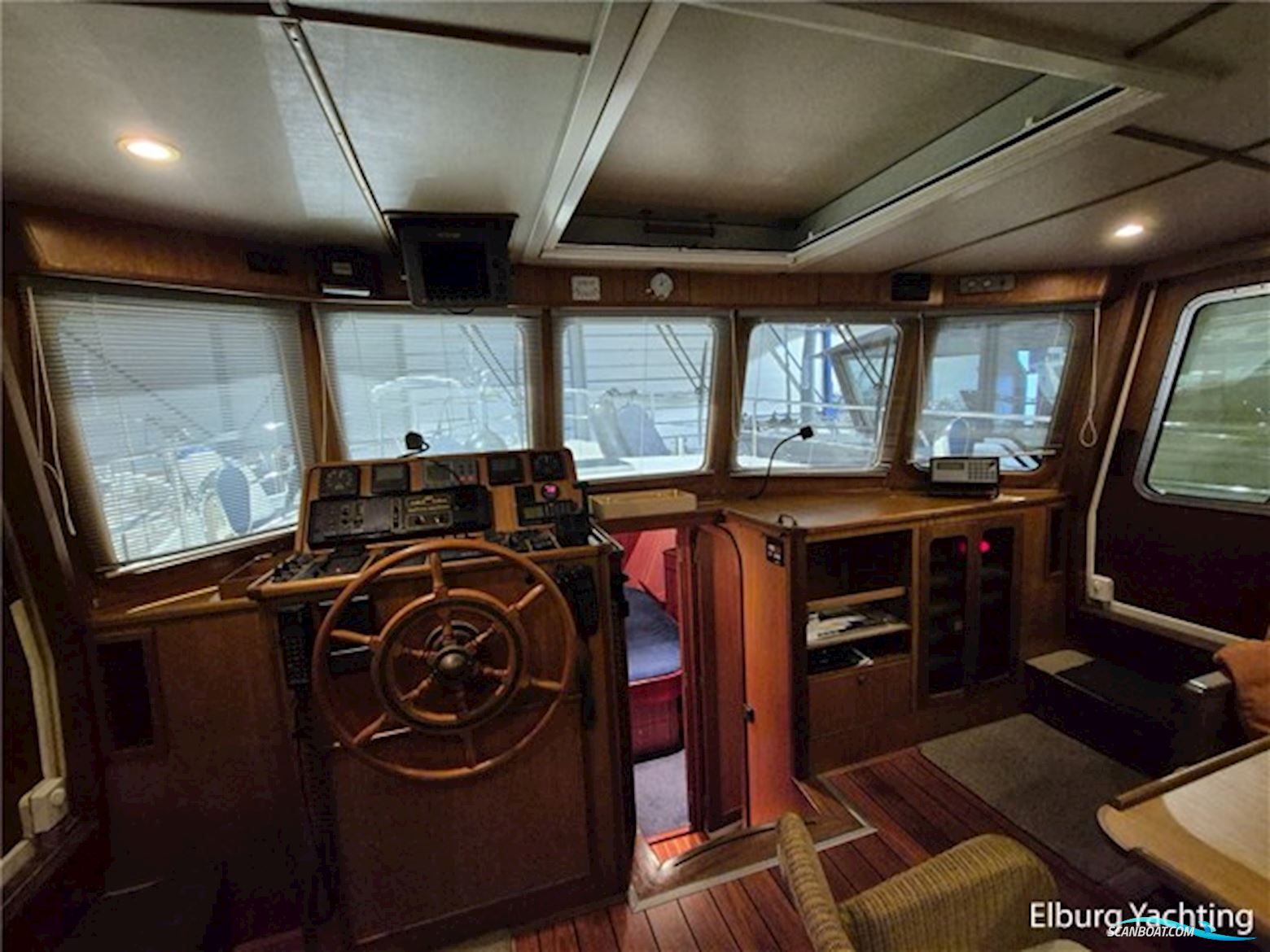 Stentor 1500 trawler - Stabilizers