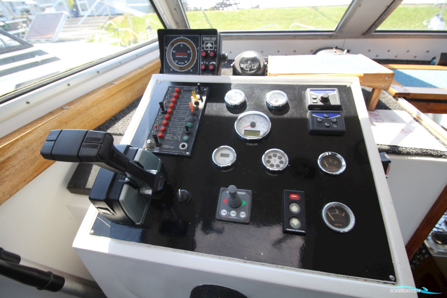 Sterling Sabre 28 New Engine