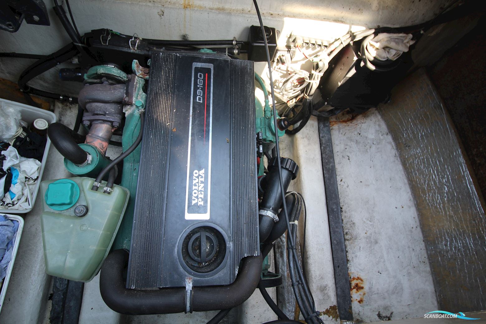 Sterling Sabre 28 New Engine