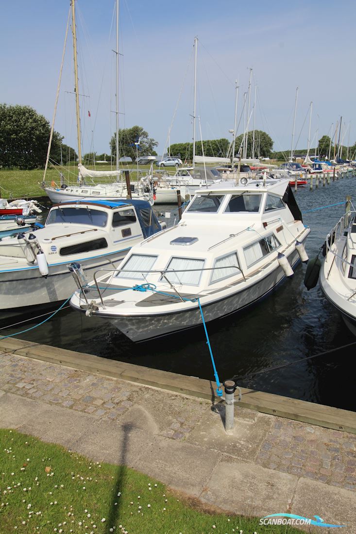 Sterling Sabre 28 New Engine