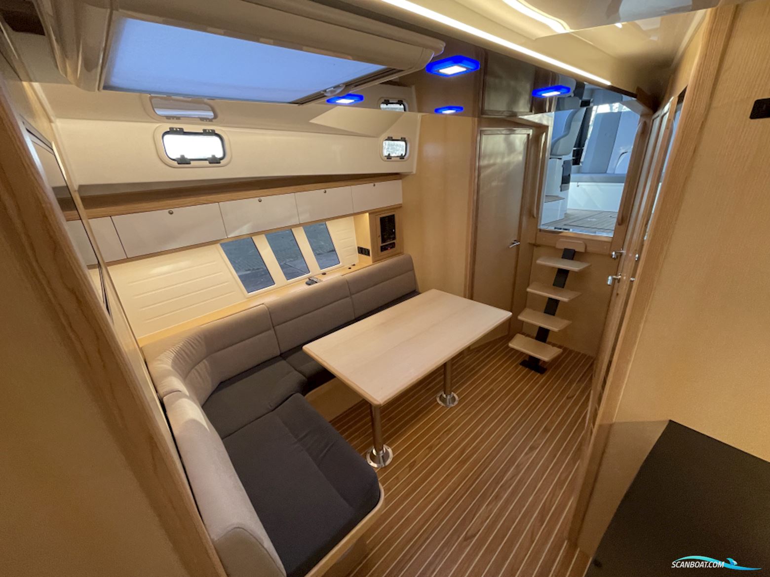 Stillo 30 Bijna als nieuw, luxe uitgerust en direct vaarklaa