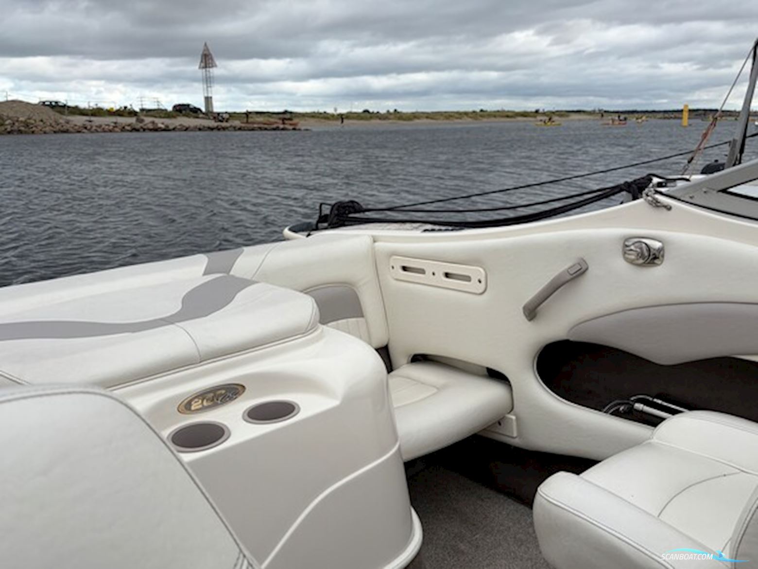 Stingray 200 CS Med 4,3 L V6 225 HK Volvo Penta – Kun 315 Timer