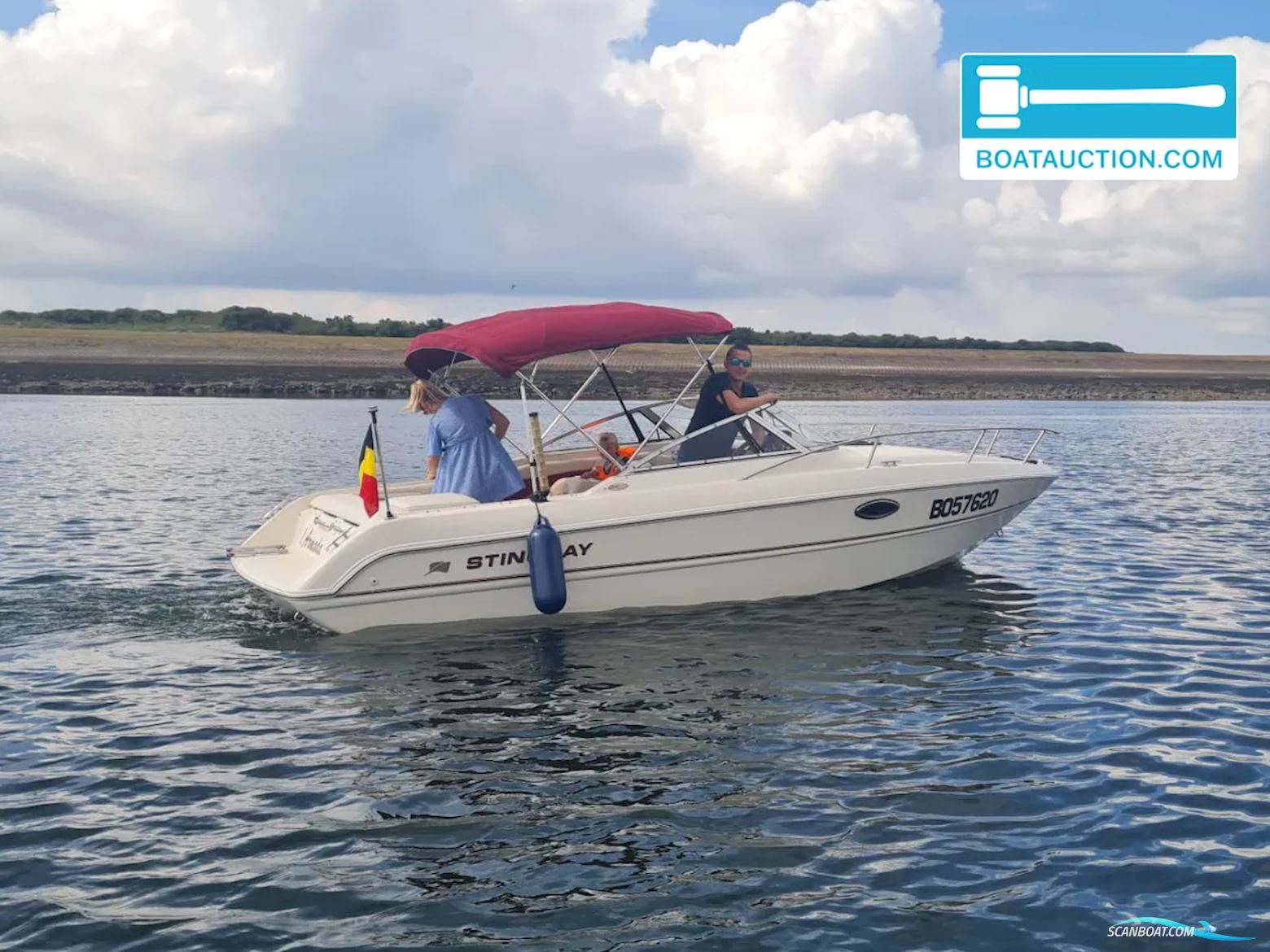 Stingray 220 Motorboat 2005, with Mercruiser engine, Belgium