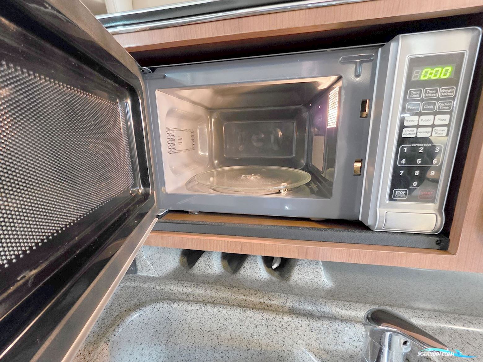 Stingray 250, Meget Velholdt