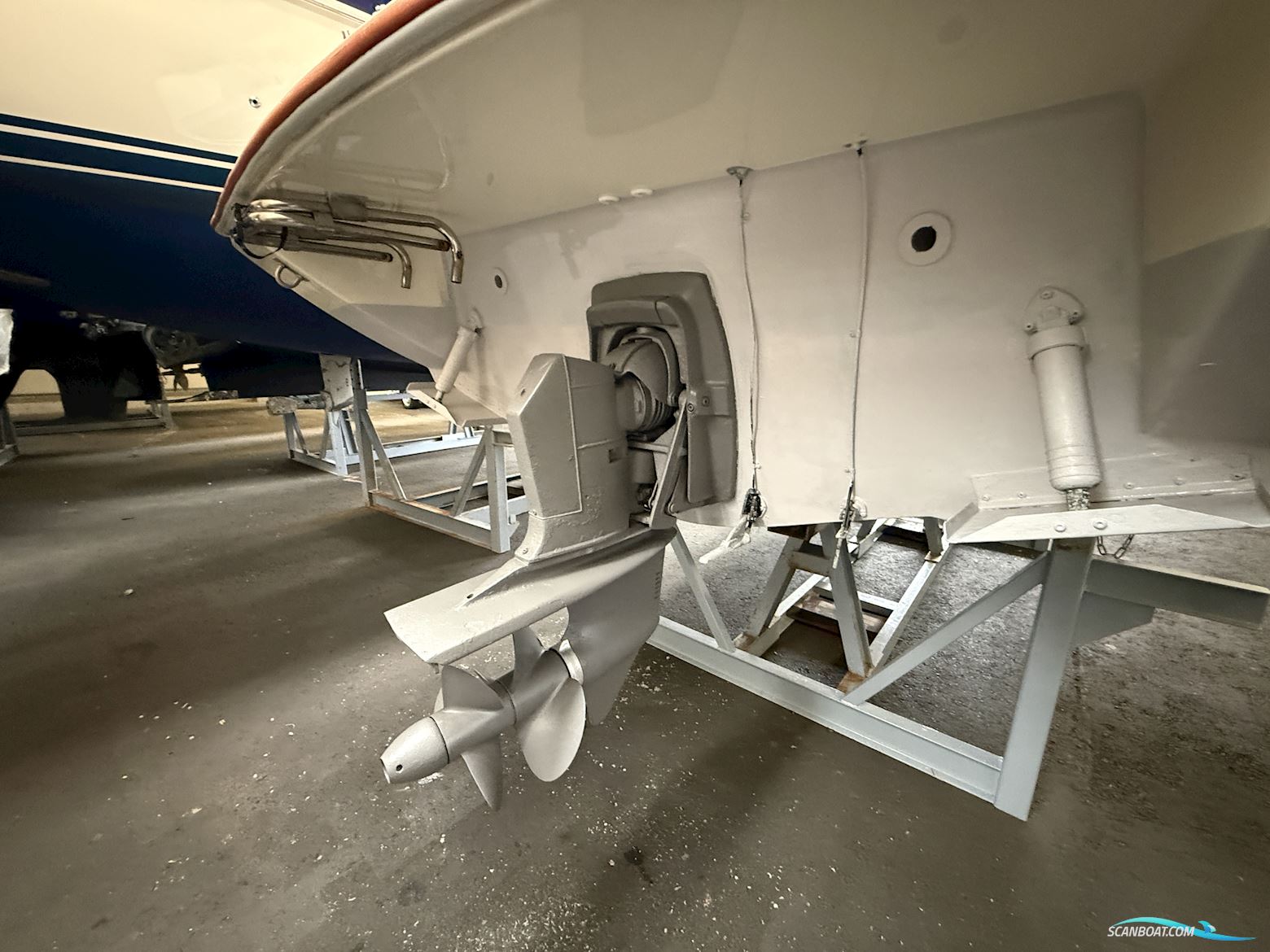 Stingray SVC 829 Motorboat 1991, with Volvo Penta V8 engine, Germany