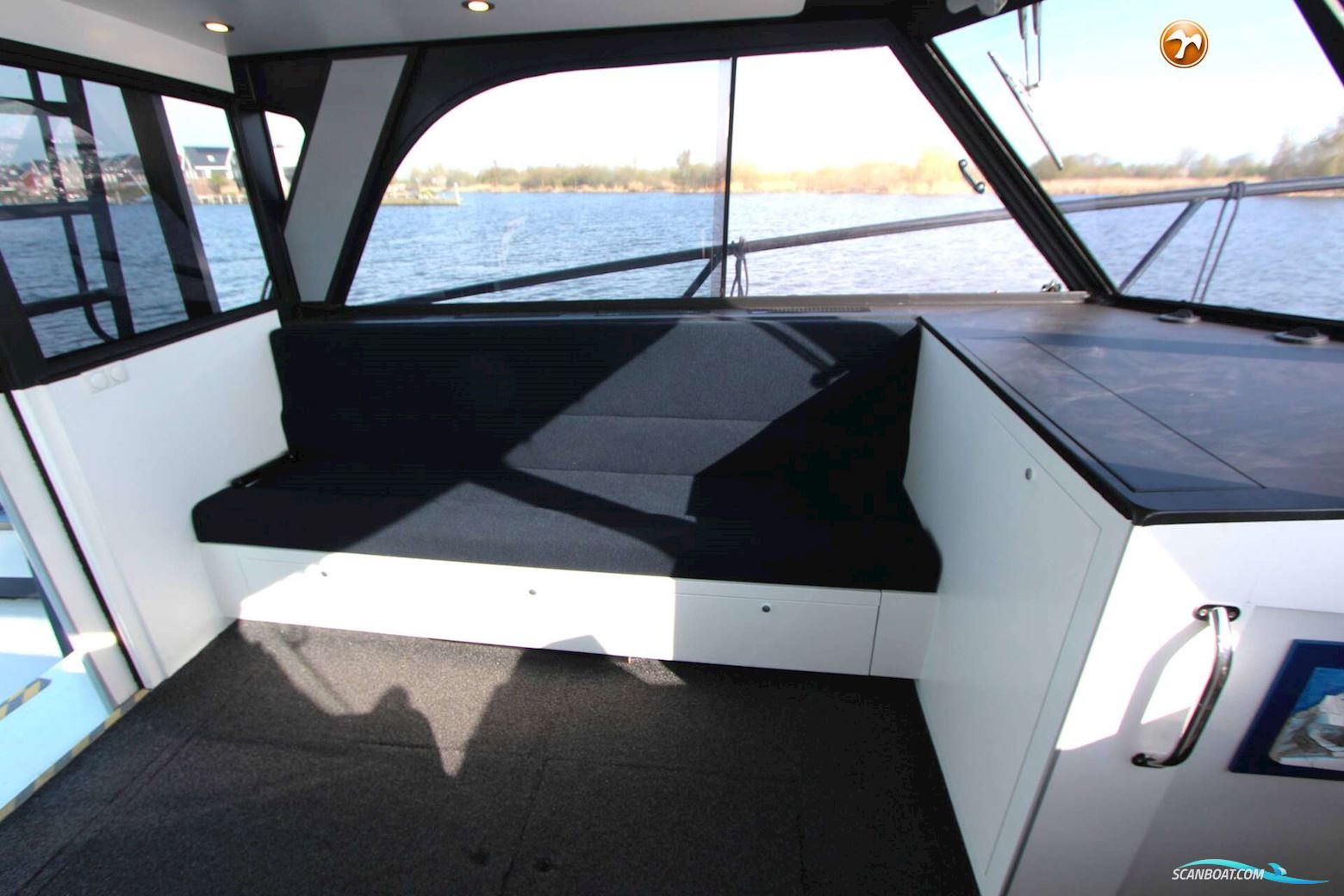 Striker 44