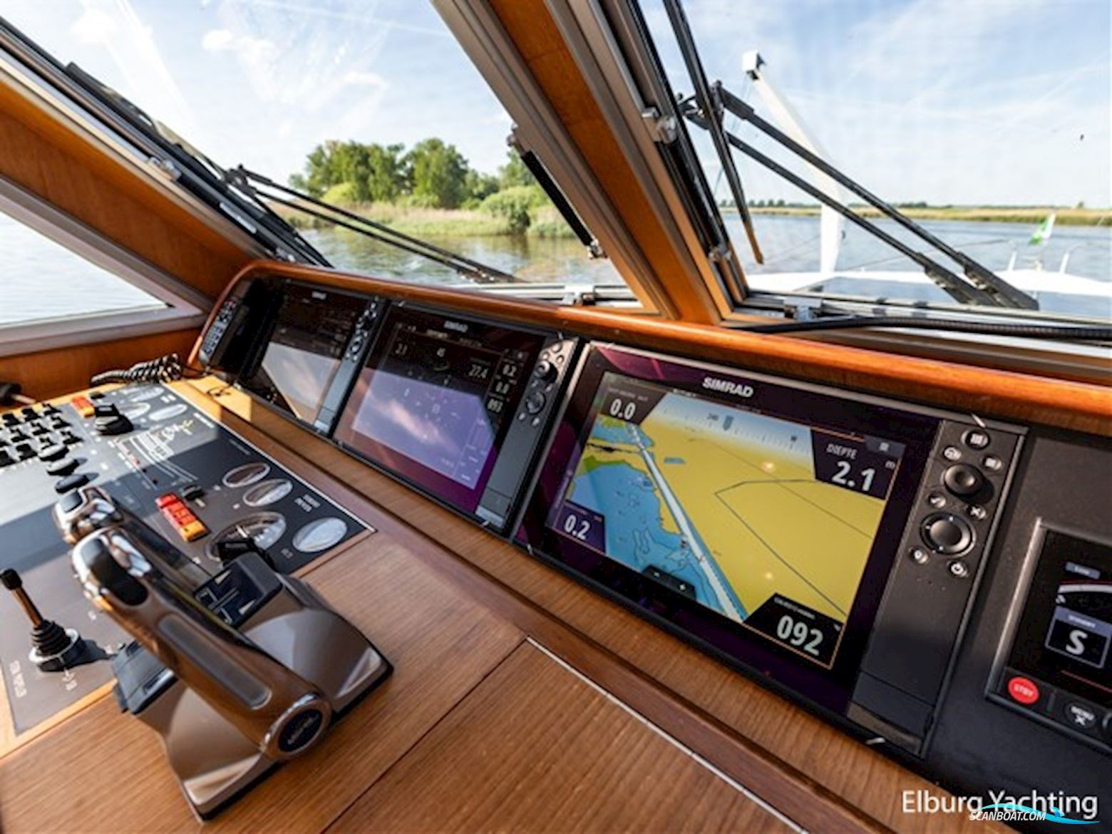 Sturier 480 AC - Vast Stuurhuis - Stabilizers