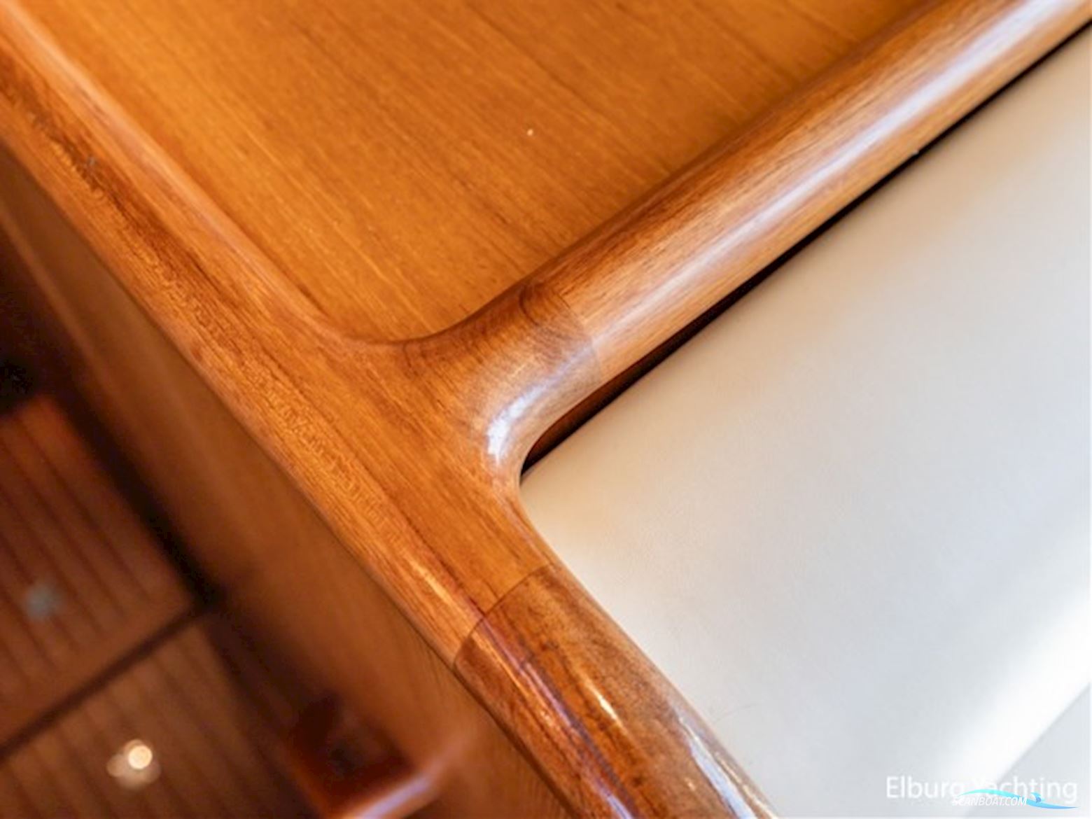 Sturier 480 AC - Vast Stuurhuis - Stabilizers