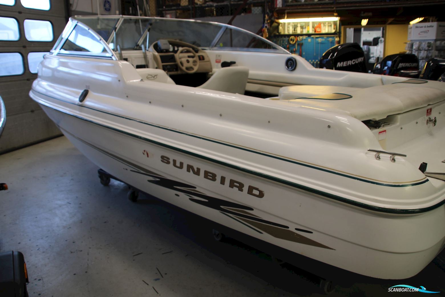 Sunbird 200 Cuddy