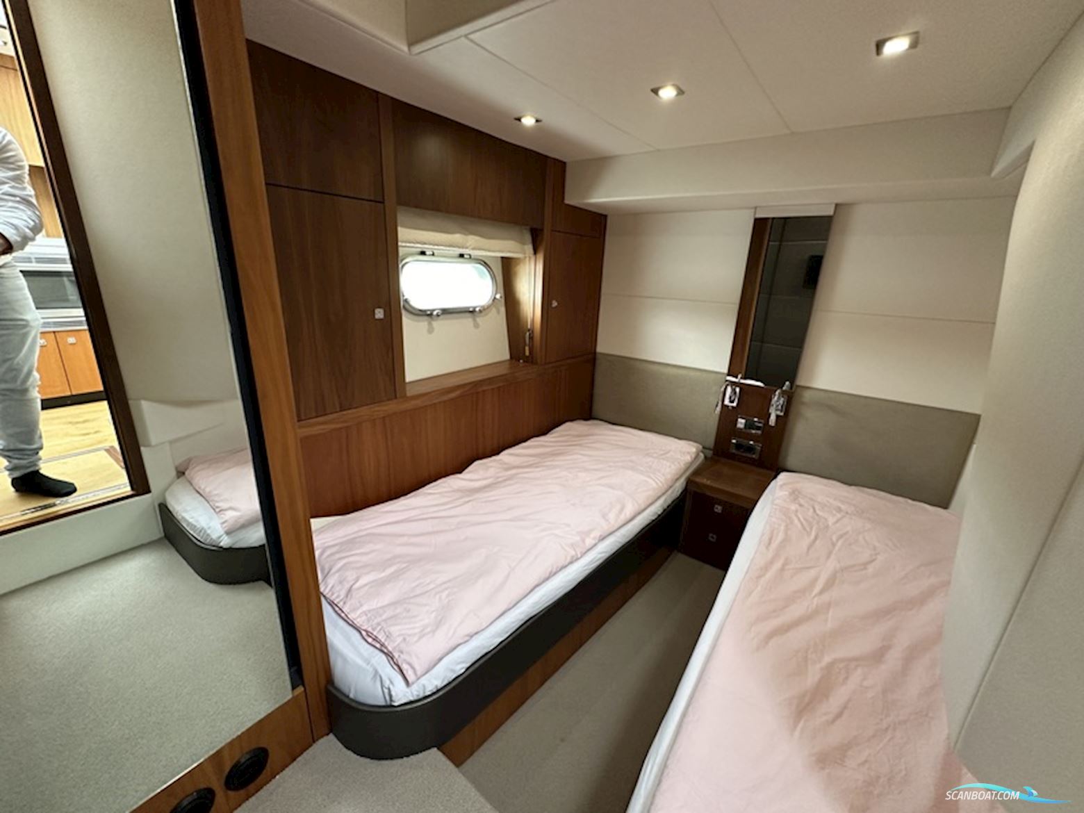 Sunseeker - Manhattan 53