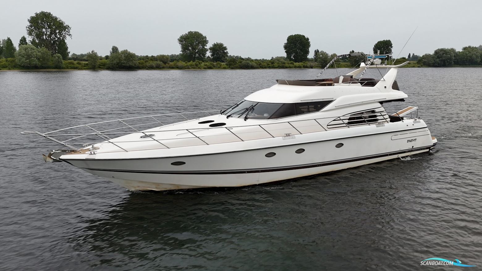 Sunseeker 62 Manhattan Motorboat 1996, with Mercedes engine, The Netherlands