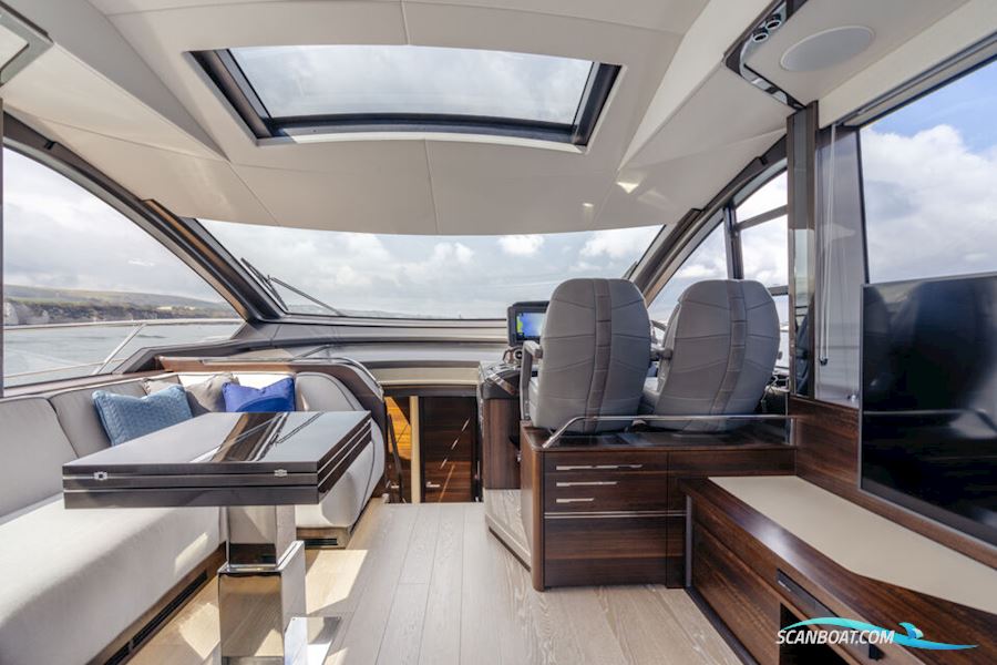 Sunseeker 65 Sport Yacht