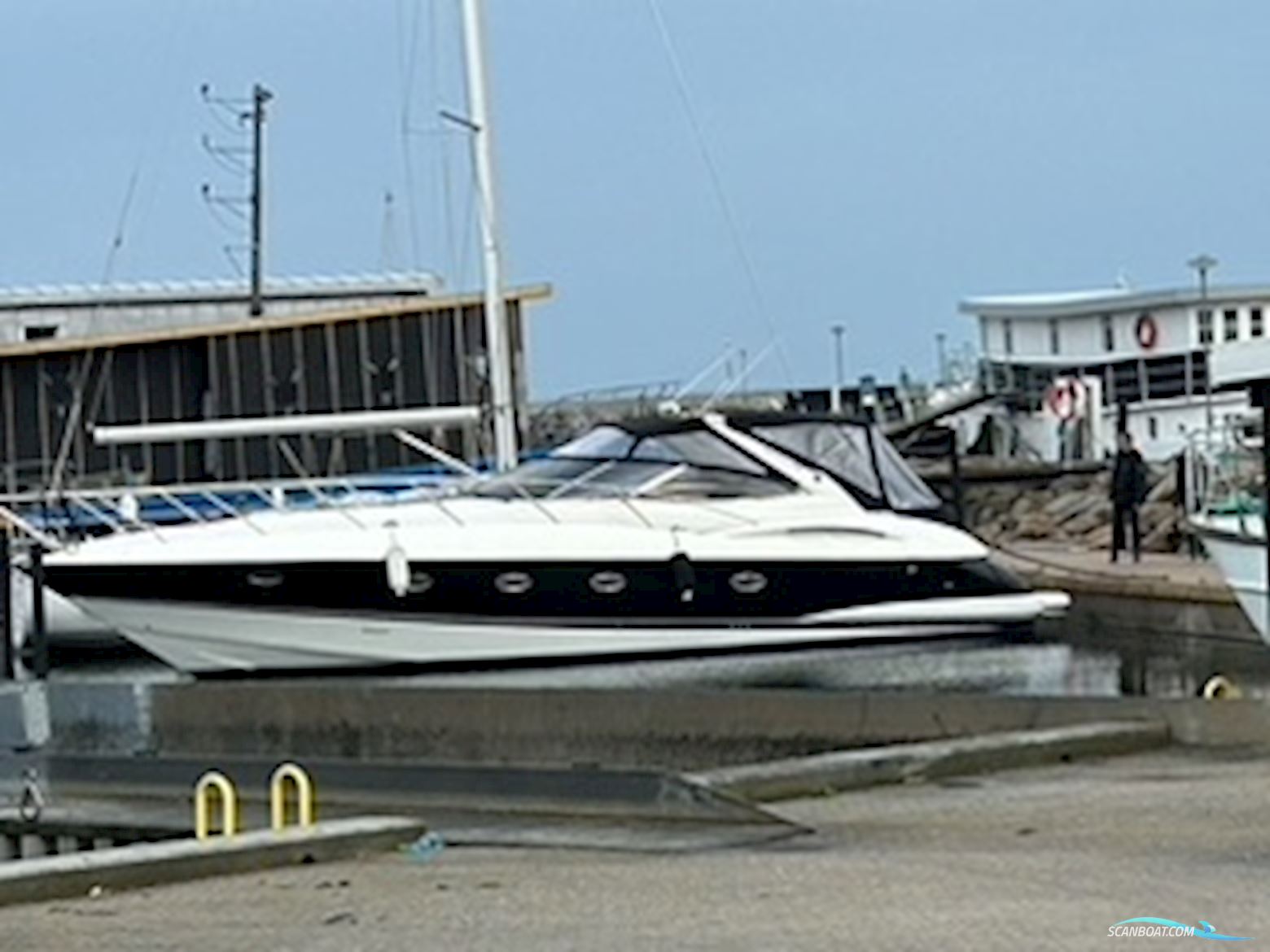 Sunseeker Camargue 44 – 2000 – 2 x Caterpillar 435 HK – Eksklusiv Sportscruiser Med Omfattende Opgraderinger