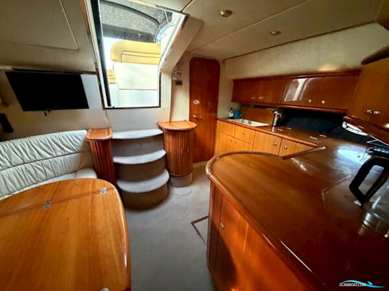 Sunseeker Camargue 44 – 2000 – 2 x Caterpillar 435 HK – Eksklusiv Sportscruiser Med Omfattende Opgraderinger